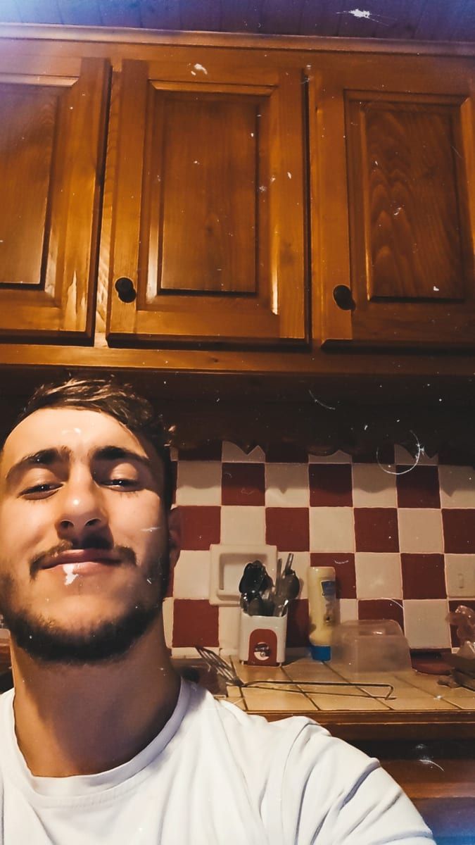 Profil de Ouri, 31 ans, Rencontre gay à St-Aubin-Sauges (Neuchâtel)