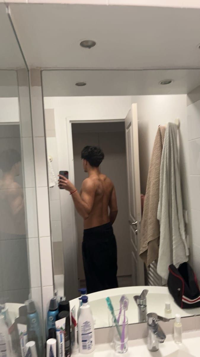 Profil de Agénor, 25 ans, Rencontre gay à La Vue-des-Alpes (Neuchâtel)