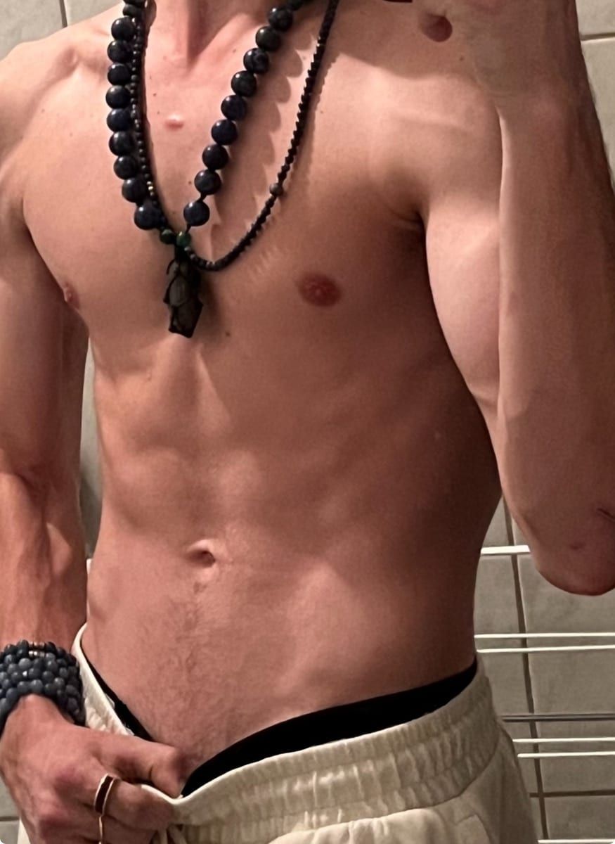 Profil de Mathyas, 45 ans, Rencontre gay à Auvernier (Neuchâtel)
