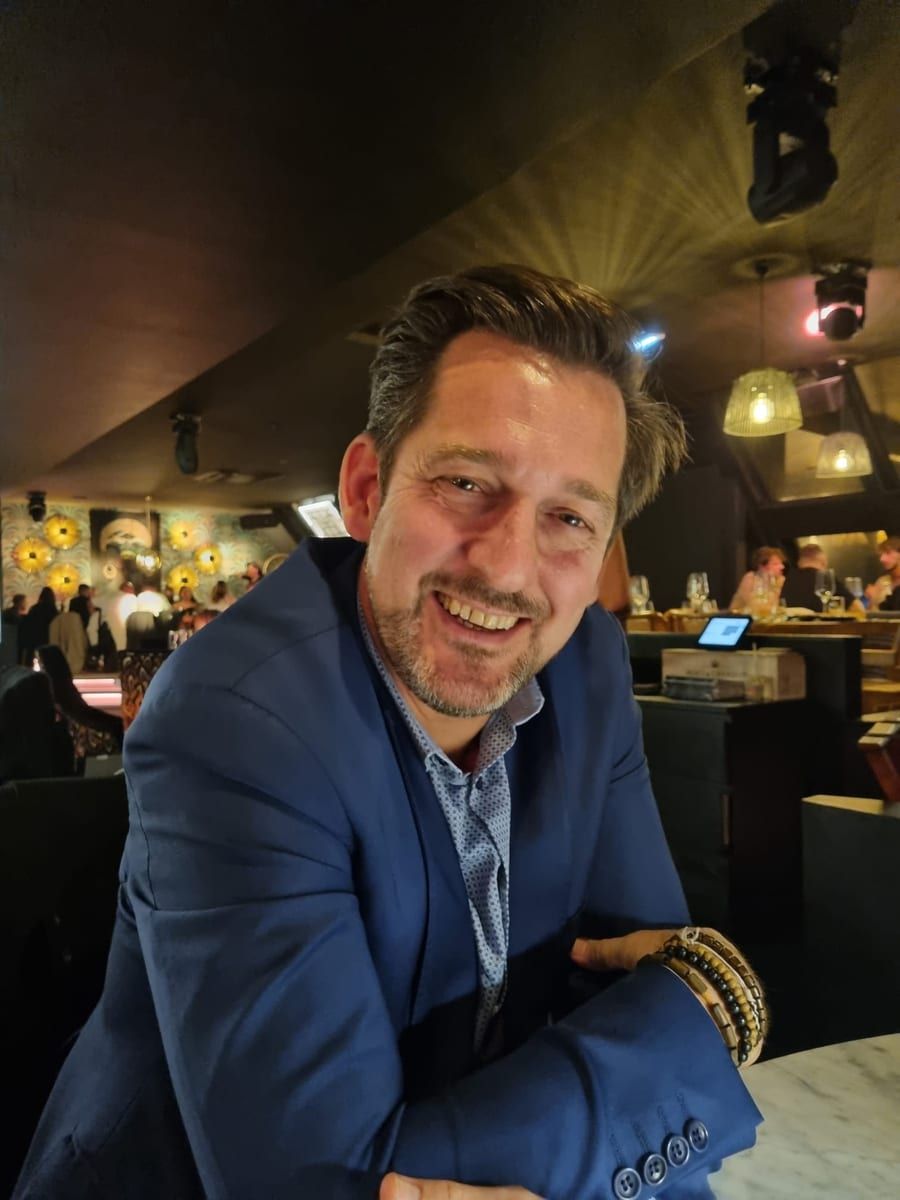 Profil de Soupaya, 27 ans, Rencontre gay à Les Planchettes (Neuchâtel)