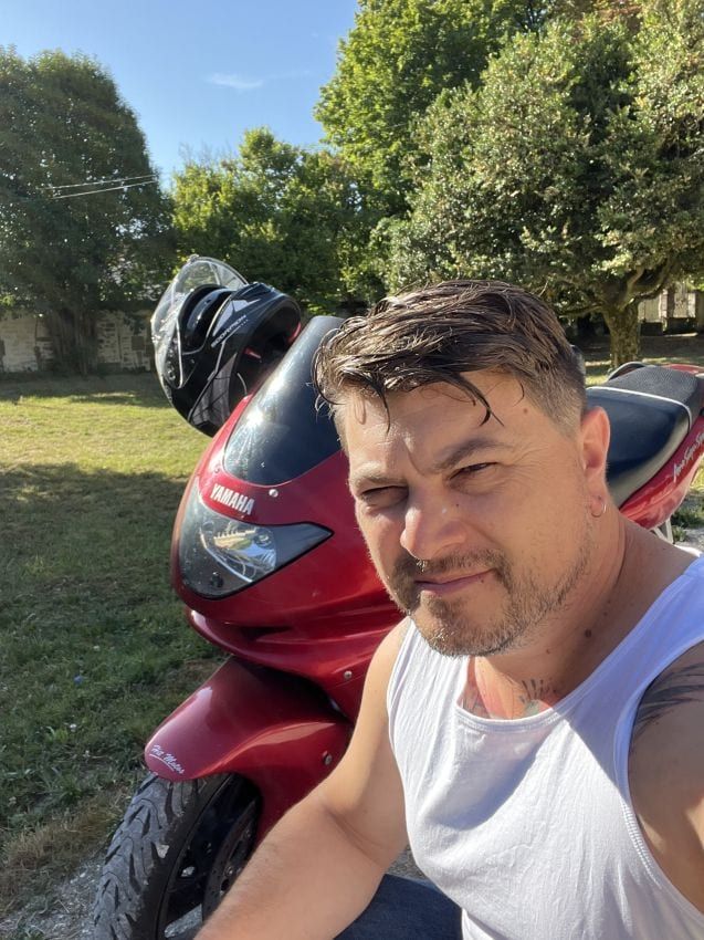 Profil de Aymar, 31 ans, Rencontre gay à Petit-Martel (Neuchâtel)