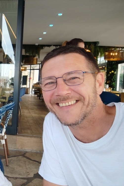 Profil de Davis, 43 ans, Rencontre gay muscle à Les Taillères (Neuchâtel)