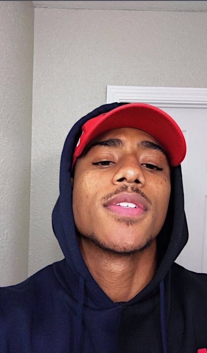 Profil de Ladji, 23 ans, Rencontre gay à Chambrelien (Neuchâtel)