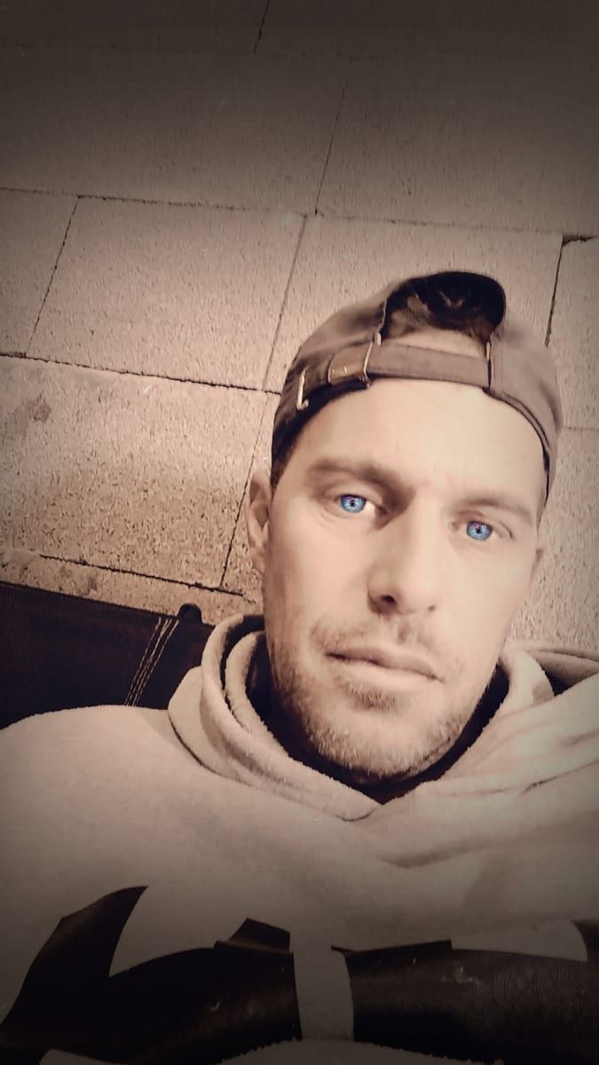 Profil de Yeli, 34 ans, Rencontre gay arabe à Bôle (Neuchâtel)