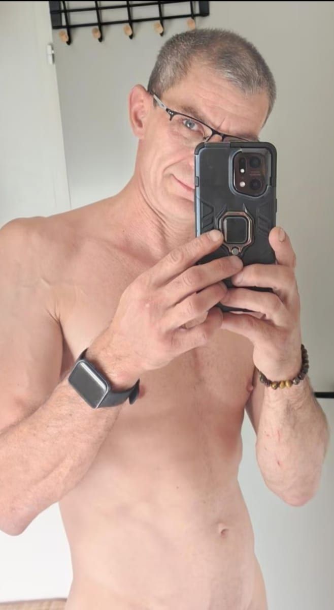Profil de Hipolyte, 29 ans, Rencontre gay à Le Landeron (Neuchâtel)